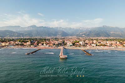 The coast of Marina di Massa &copy; Hotel Villa Giada
